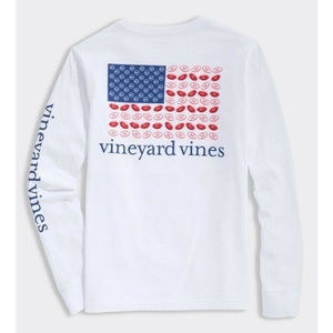 Kids Vineyard Vines Flag w/ Footballs Long Sleeve White T-shirt w/front Pocket